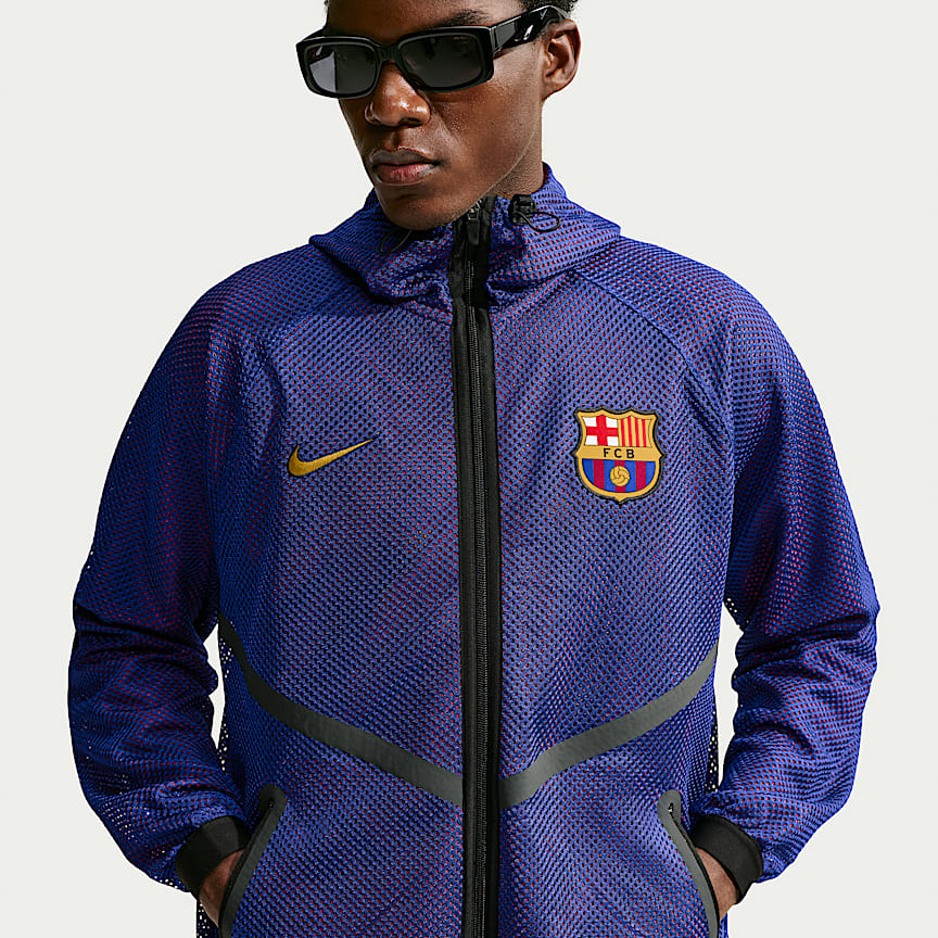 FC Barcelona Strike Shield Men's Nike Soccer Hooded Rain Jacket
